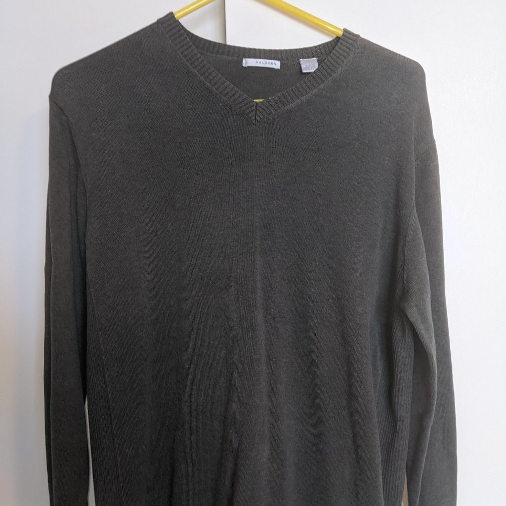 Halogen grey large sweater v neck